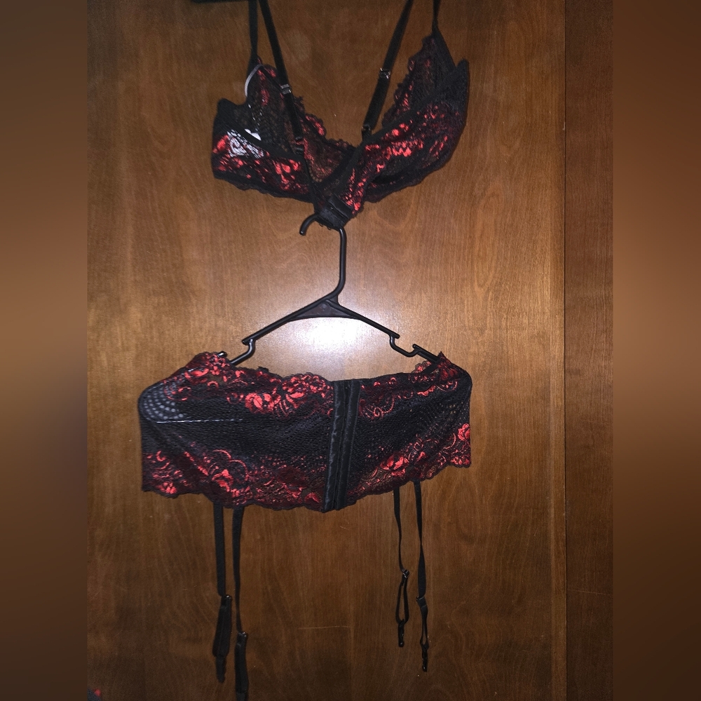 Lace Lingerie Set in Black and Red